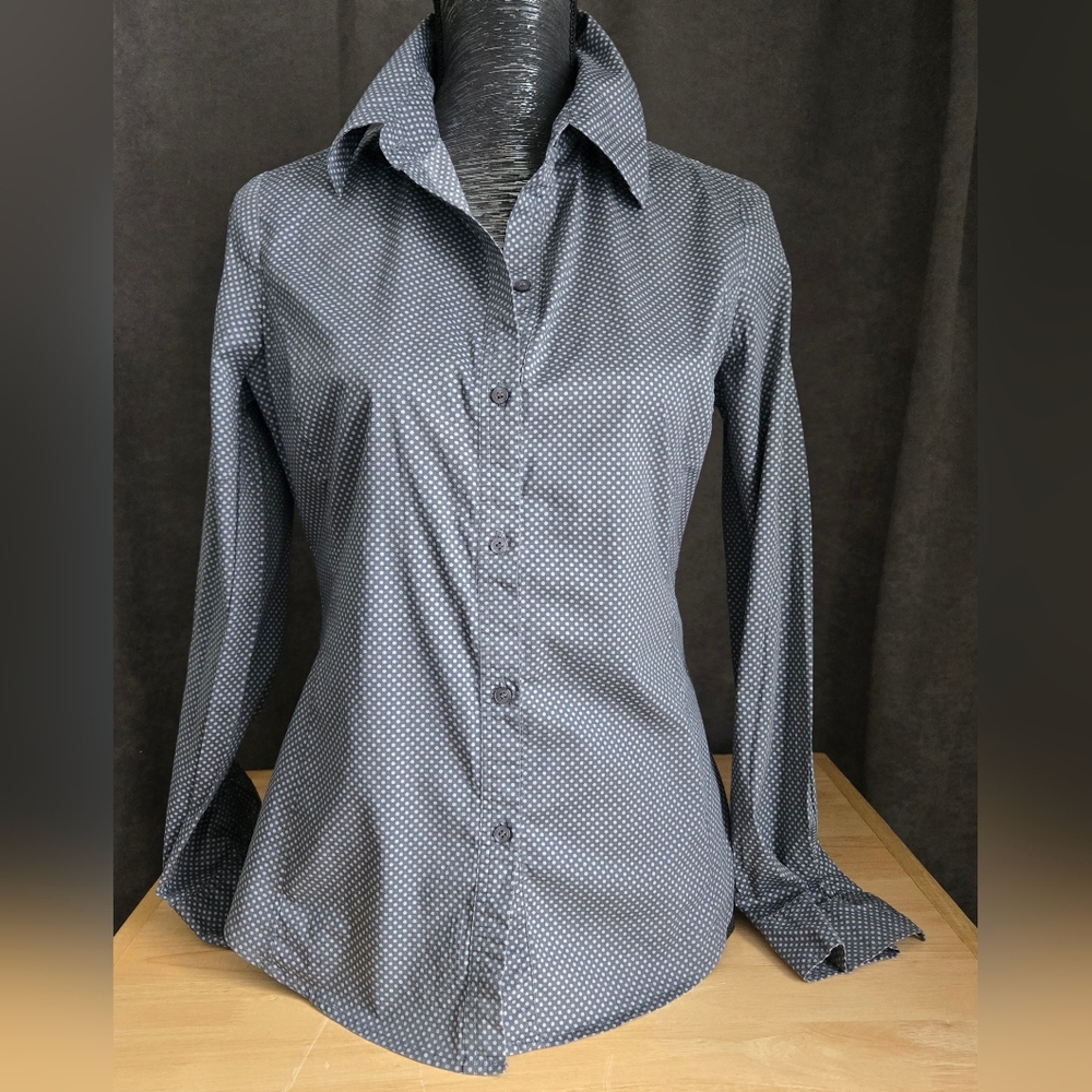 Women's Gray Button-Up Blouse